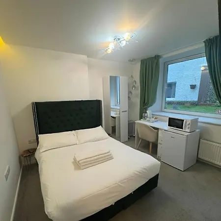Oyo Newquay Beach Hotel-2
